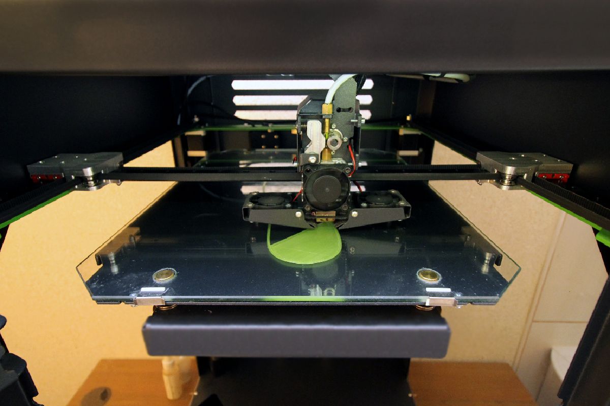 Процесс изготовления стелек на 3D-принтере